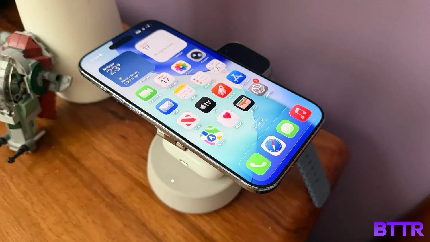 The main charger lays flat so you can wirelessly charge devices that don't have magnets inside