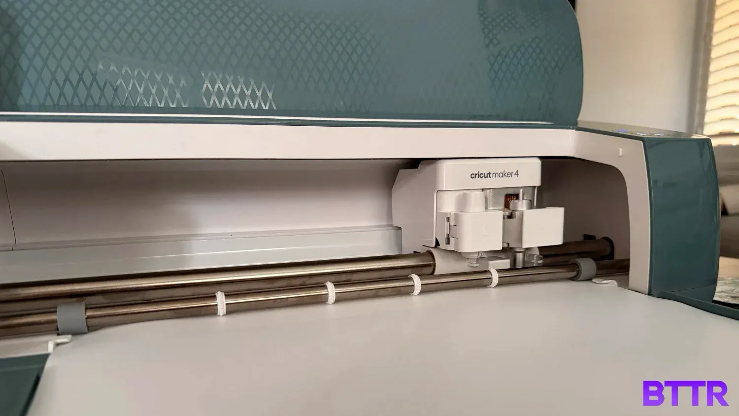 A look at the Maker 4 as it's cutting white iron on vinyl