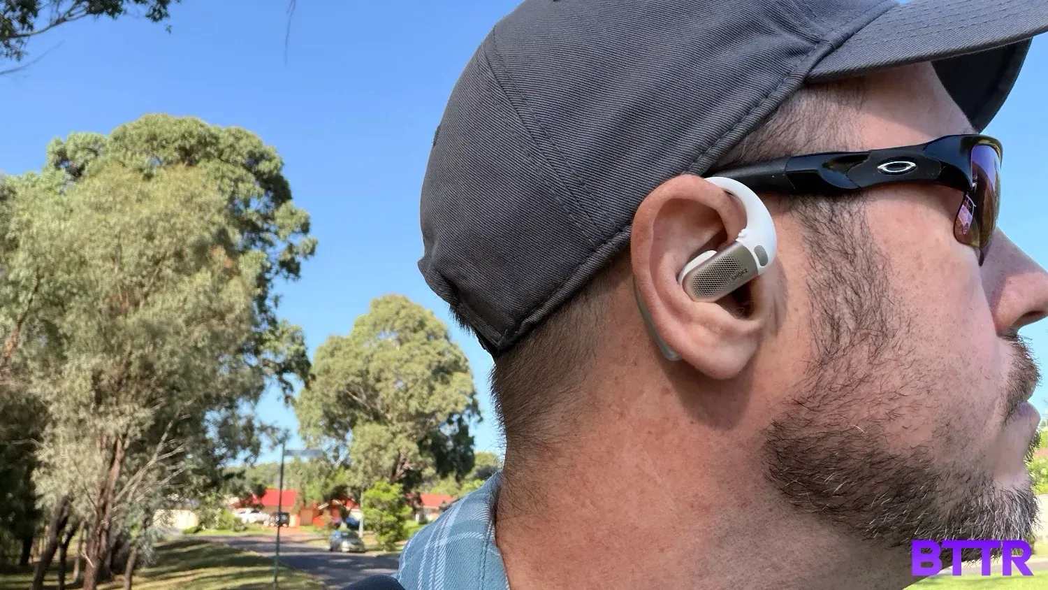 Wearing the OpenFit Pro with glasses and a hat is no issue.