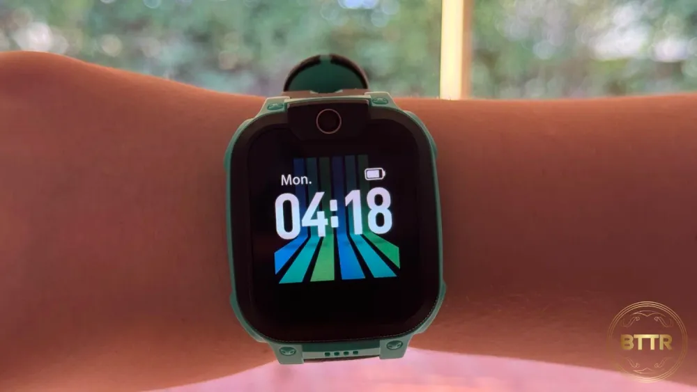 iMoo Watch Phone Z1 review: Unleash your helicopter parenting