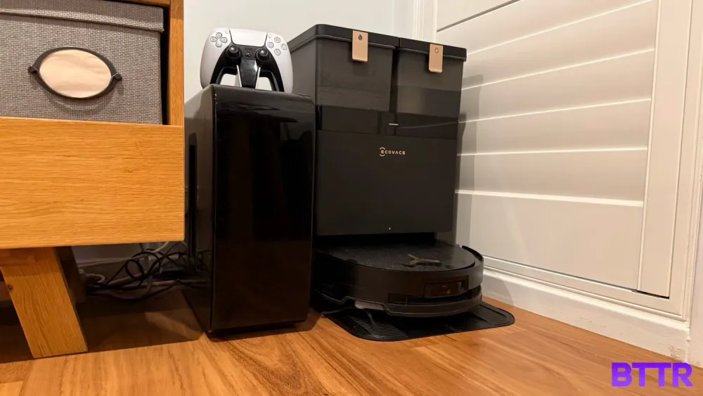 The X8 Pro Omni in its dock