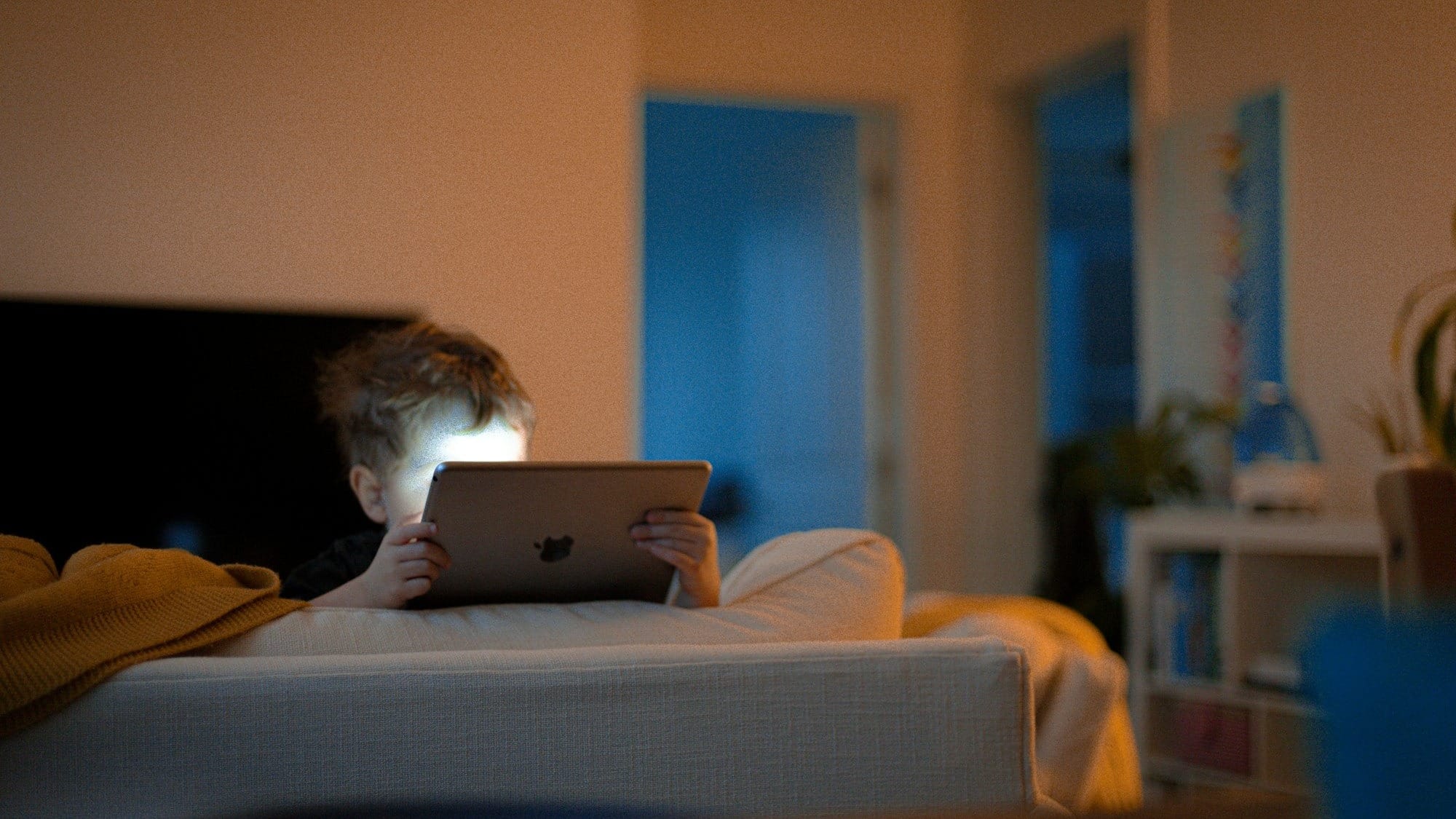 BTTR Roundup #47: Should kids be banned from YouTube?