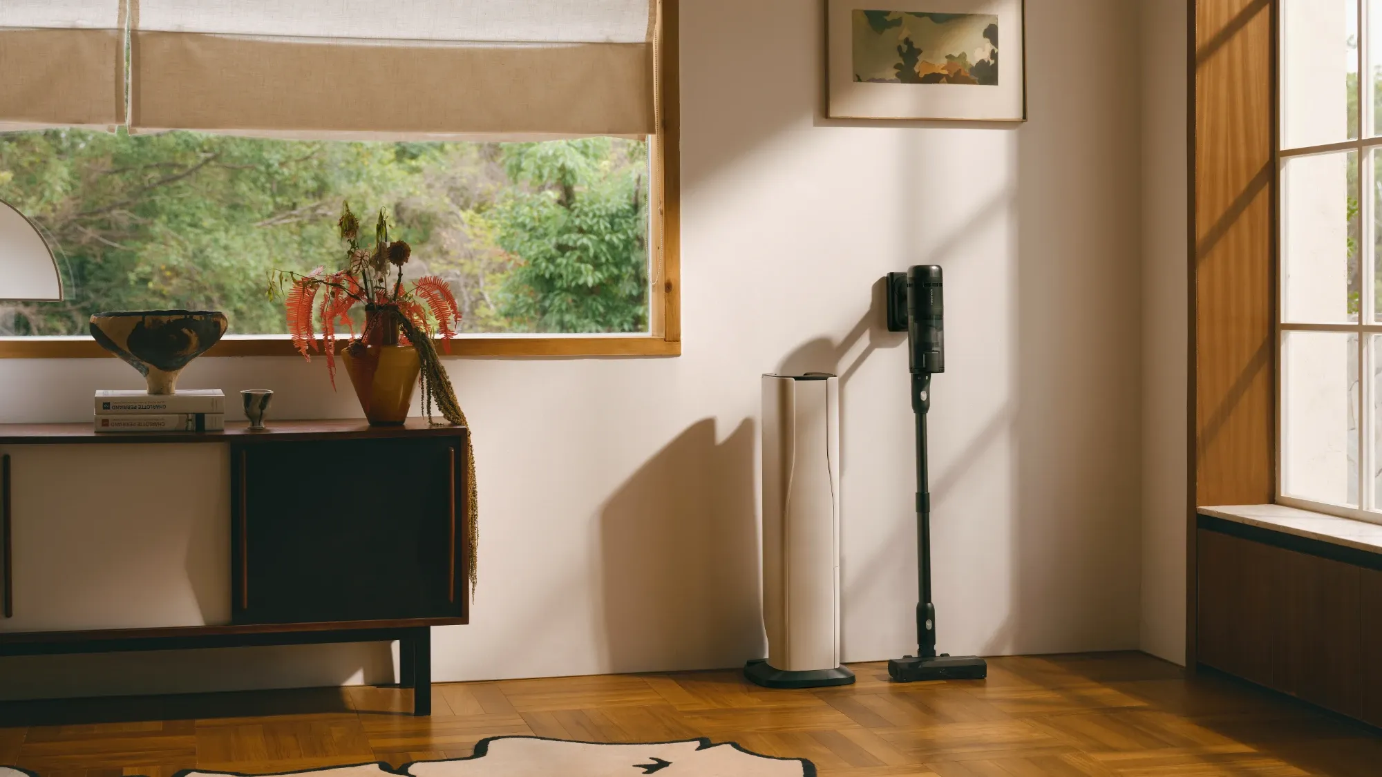 The Roborock H60 Hub Ultra in a really nice room.