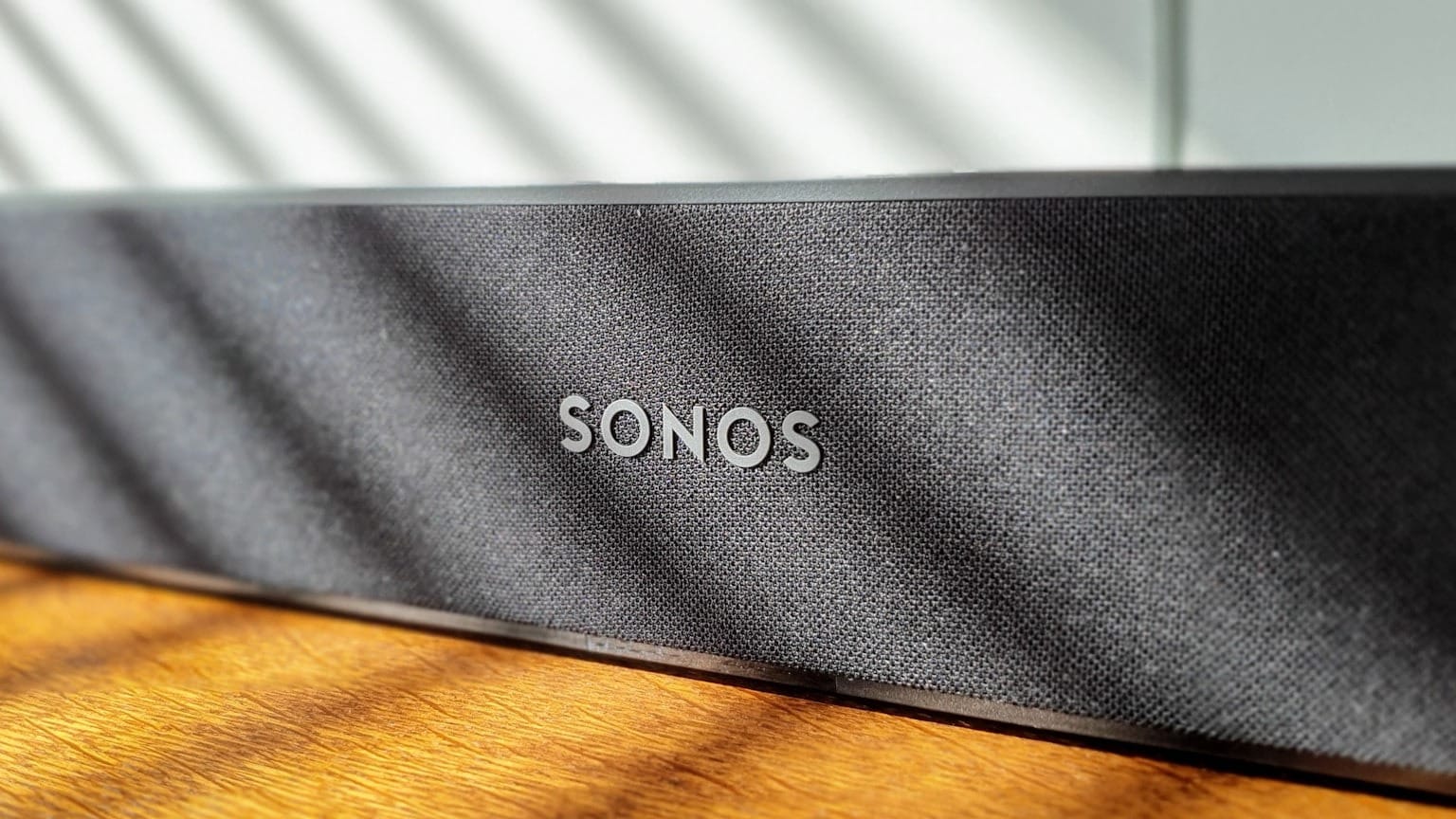 Close up of a Sonos sound bar